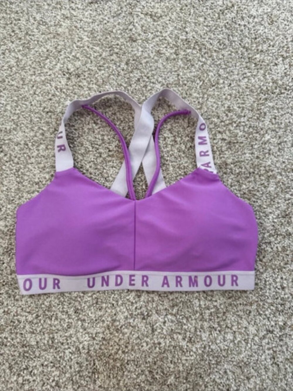 Under Armour BNWOT Sports Bra Size M